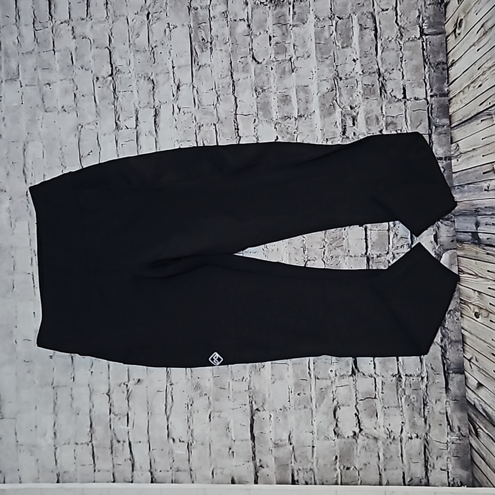 Kathmandu black crop leggings size xxs